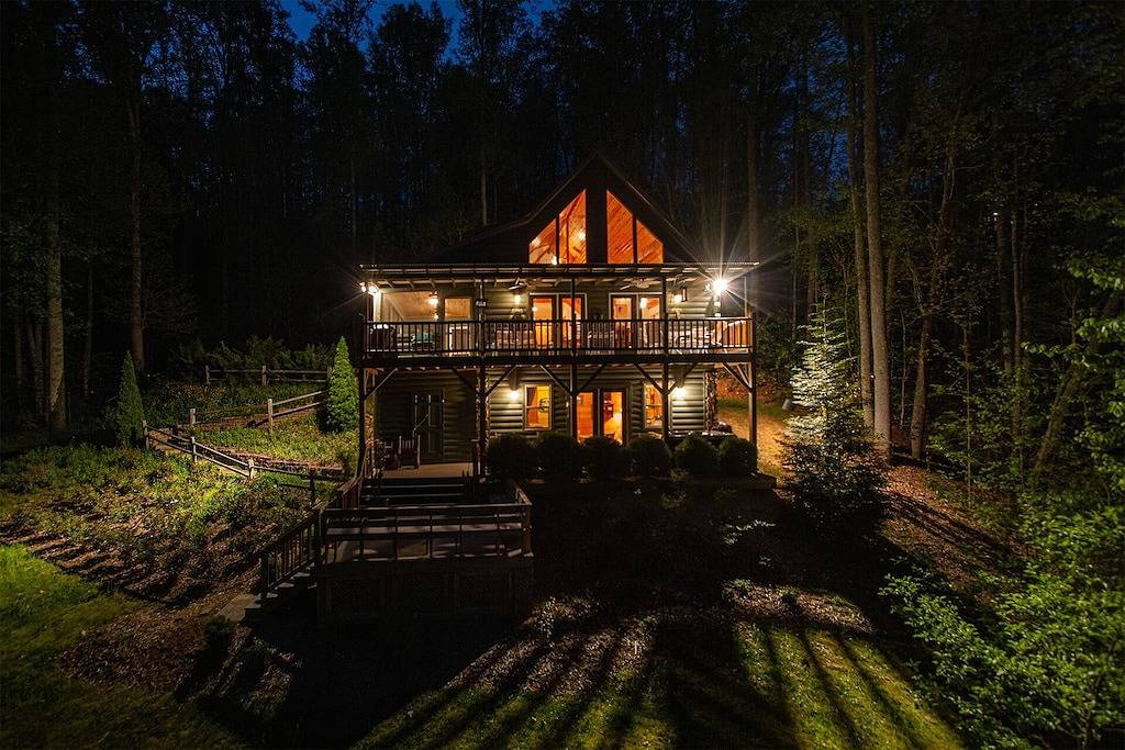 Patriot's Point Secluded Vacation escape in Fontana Lake