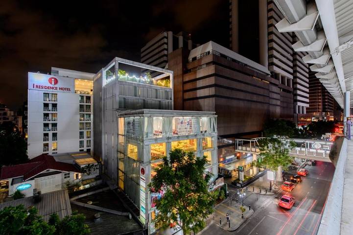Hotel voor 3 personen, met terras en zwembad in Bangkok