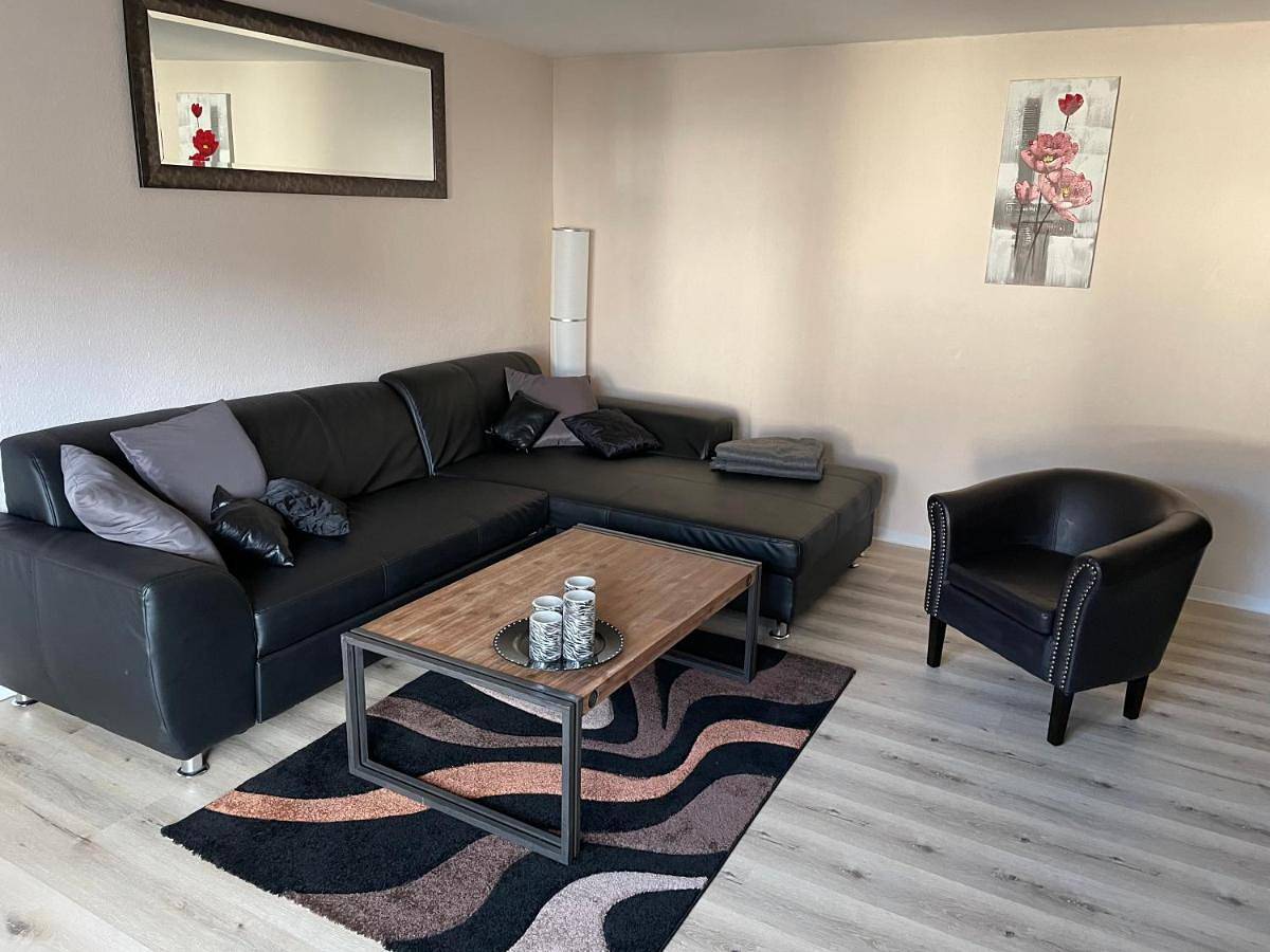 Ganze Wohnung, One-Bedroom Apartment in Dillenburg, Naturpark Lahn-Dill-Bergland