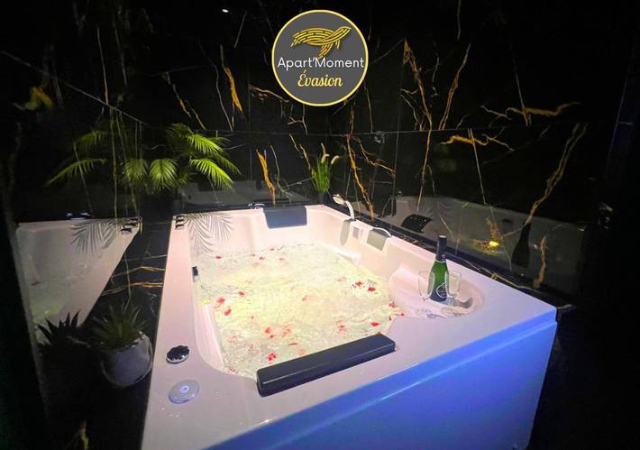 Apartamento de vacaciones para 4 personas, con jacuzzi y terraza, Se admiten mascotas - 1