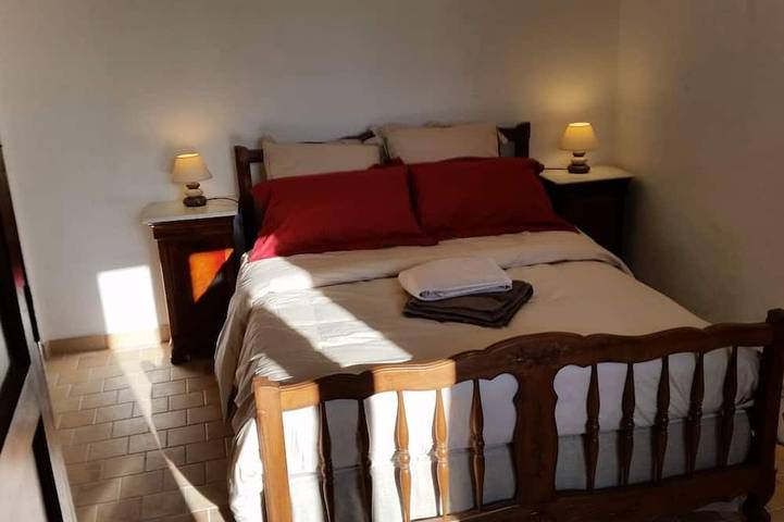 Location de vacances pour 2 personnes, avec jardin et terrasse à Cucuron - 3