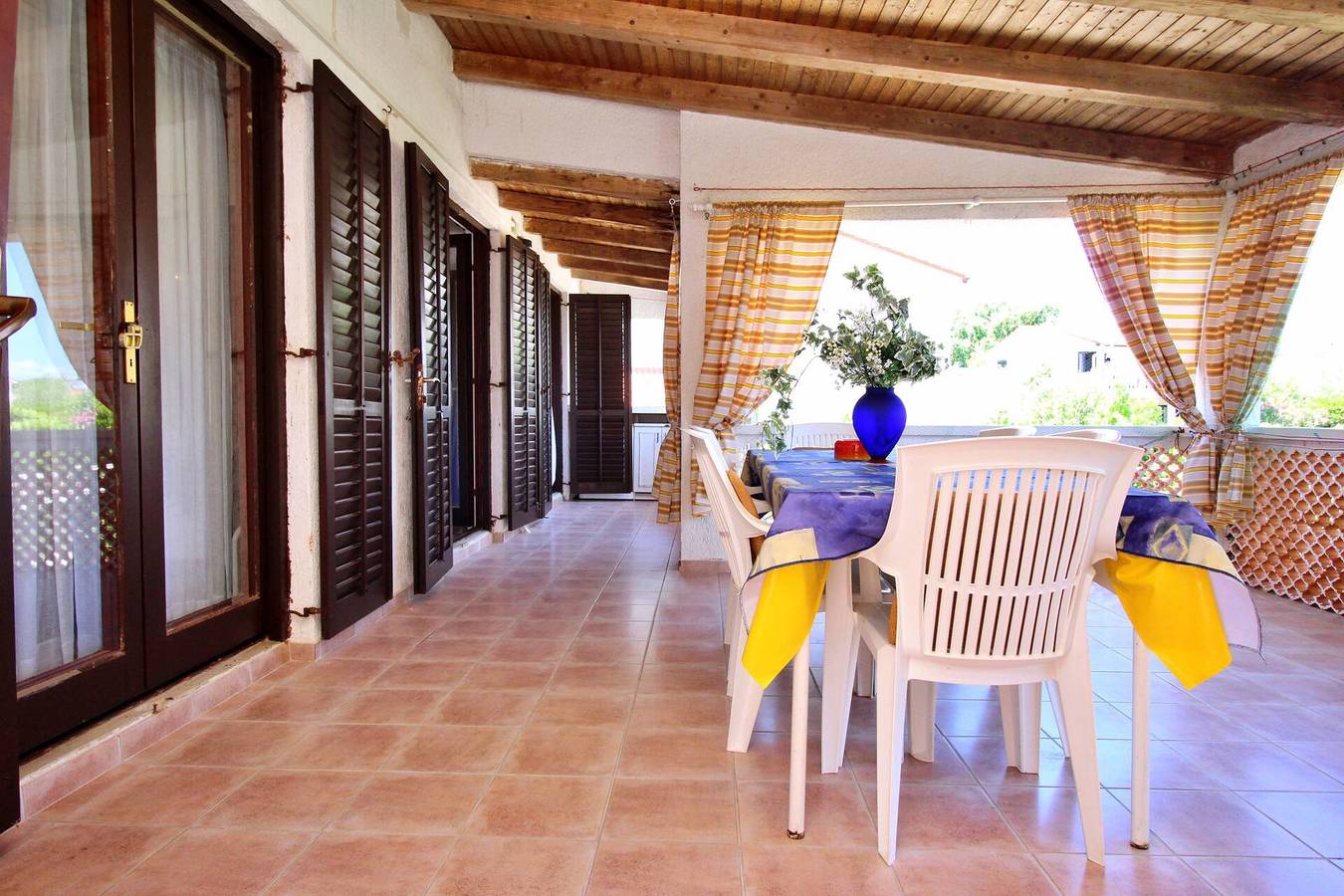 Ganze Wohnung, Apartment Andjela - mit Balkon, haustierfreundlich, Waschmaschine, privater Parkplatz, zwei Badezimmer in Silo (Krk), Krk