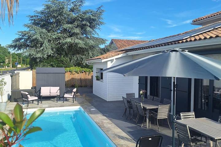 Holiday home for 11 people, with pets - 1