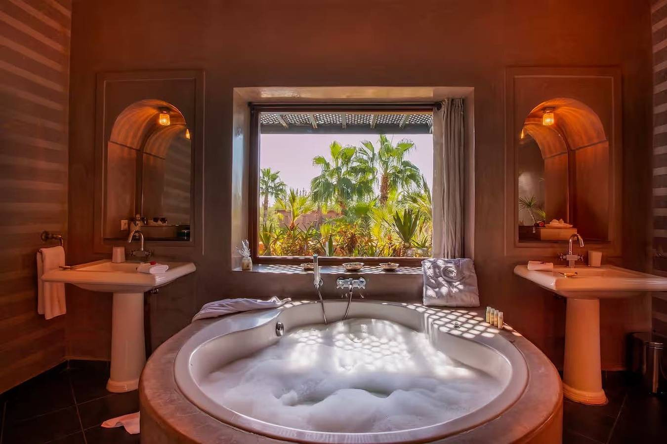 Villa für 18 Personen mit Balkon/Terrasse in Alouidane, Region Marrakesch-Tensift-El Haouz