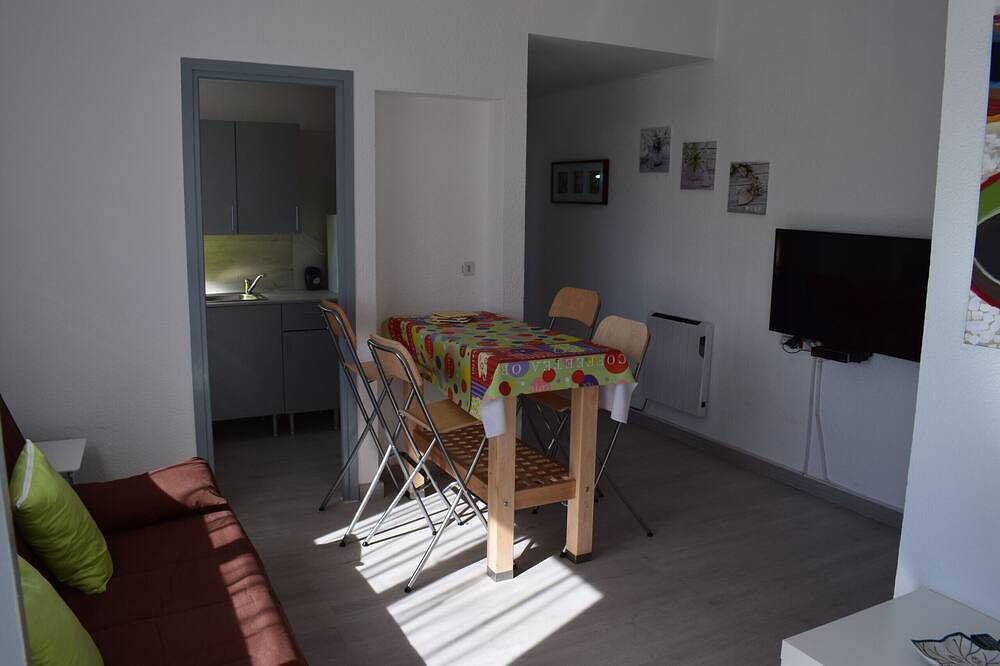 Entire apartment, 312-Apartment  near of the beach and shops in Empuriabrava, Upper Empordà