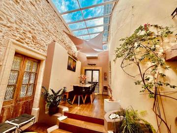 Cottage pour 10 personnes, avec piscine et balcon à Dions