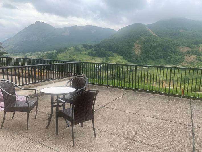 Location de vacances pour 5 personnes, avec terrasse et vue à Formigal (Ski)