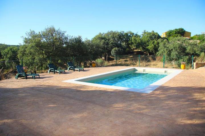 Casa rural para 8 personas, con jardín además de piscina y vistas, Se admiten mascotas en San Vicente de Alcántara - 4