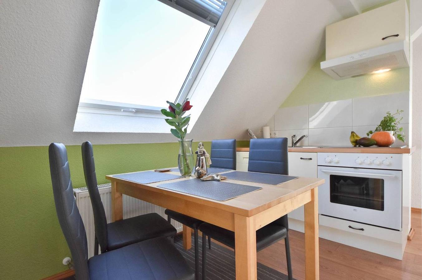 Apartamento entero, Haus Thalia 4  Bernstein - moderne Einrichtung mit Kamin in Drei Kaiserbäder, Heringsdorf