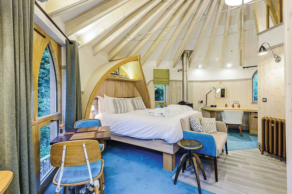 Woodside Bay Treehouse in Wootton Bridge, Isle of Wight