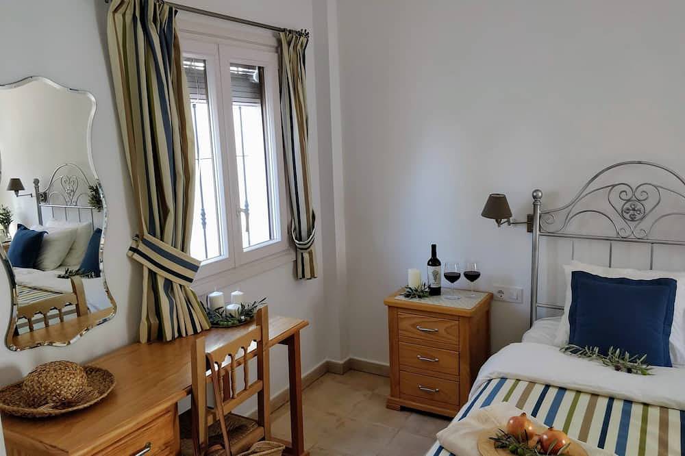 High standard villa with stunning views away from the crowds in Iznájar, Sierras Subbéticas