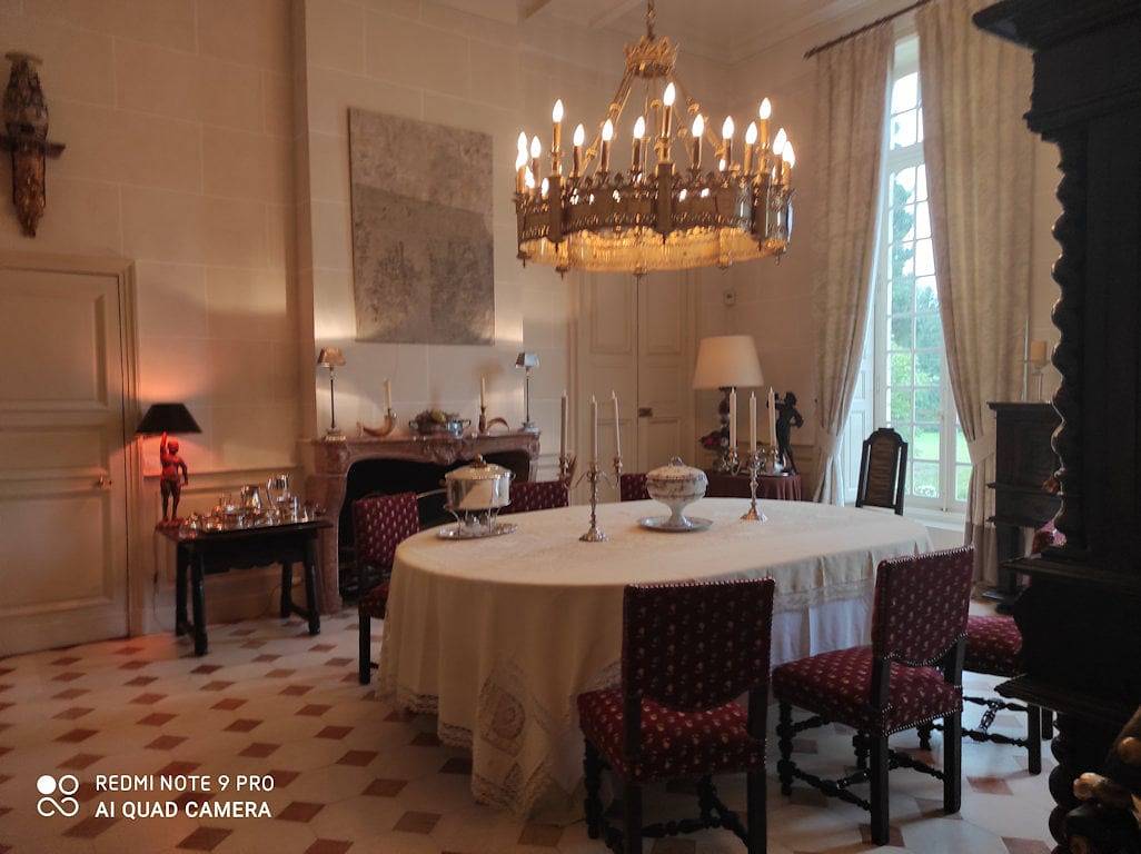 Séjour chez Joséphine de Beauharnais - Chambre Rouge in La Ferté-Beauharnais, Sologne