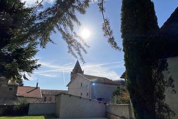 Gîte pour 15 personnes, avec jardin et terrasse à Anneyron