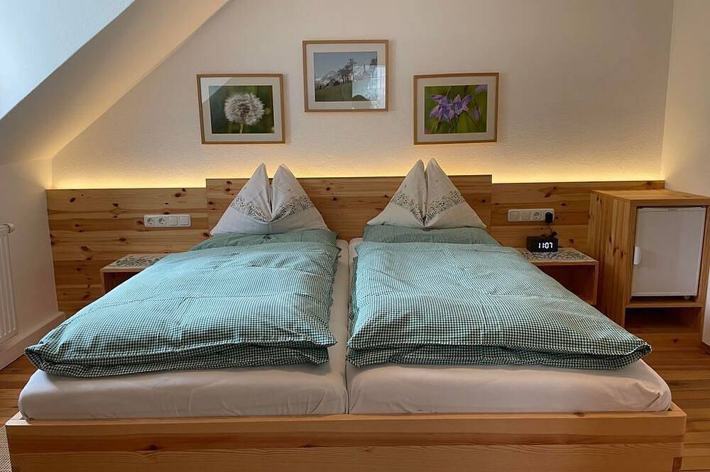 Doppelzimmer \"Wiesenblumen\" mit Bad, Wc - Ferienhof Zamsegg in Vorderstoder, Totes Gebirge