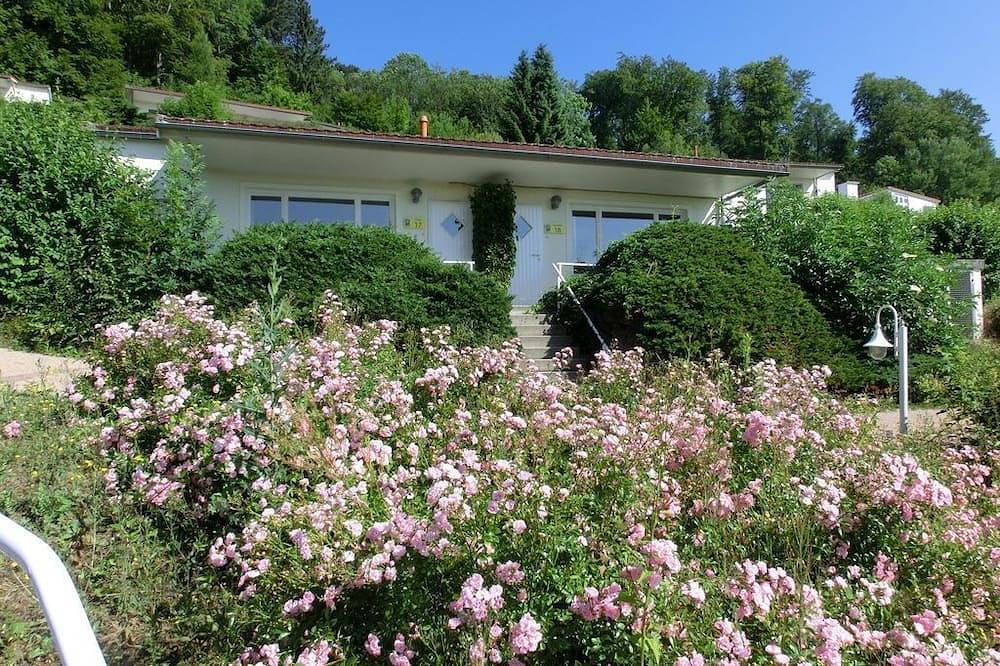 Apartamento inteiro, Hotel Sonnenberg: twin double rooms, shower, toilet - Einbecker Sonnenberg in Einbeck, Baixa Saxônia