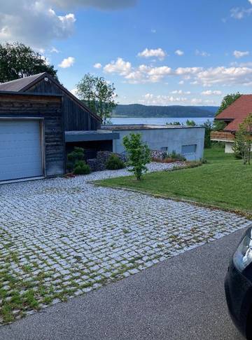 Maison de campagne pour 6 personnes, avec terrasse ainsi que vue sur le lac et jardin dans Lac de Saint-Point