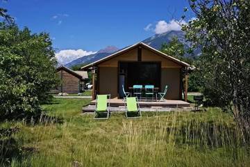 Gîte pour 6 personnes, avec terrasse dans Lac de Serre-Ponçon