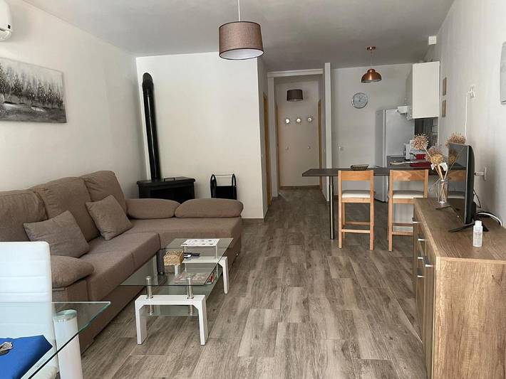 Apartamento para 4 personas, con Terraza y Jardín además de Piscina y Vistas en Benaoján