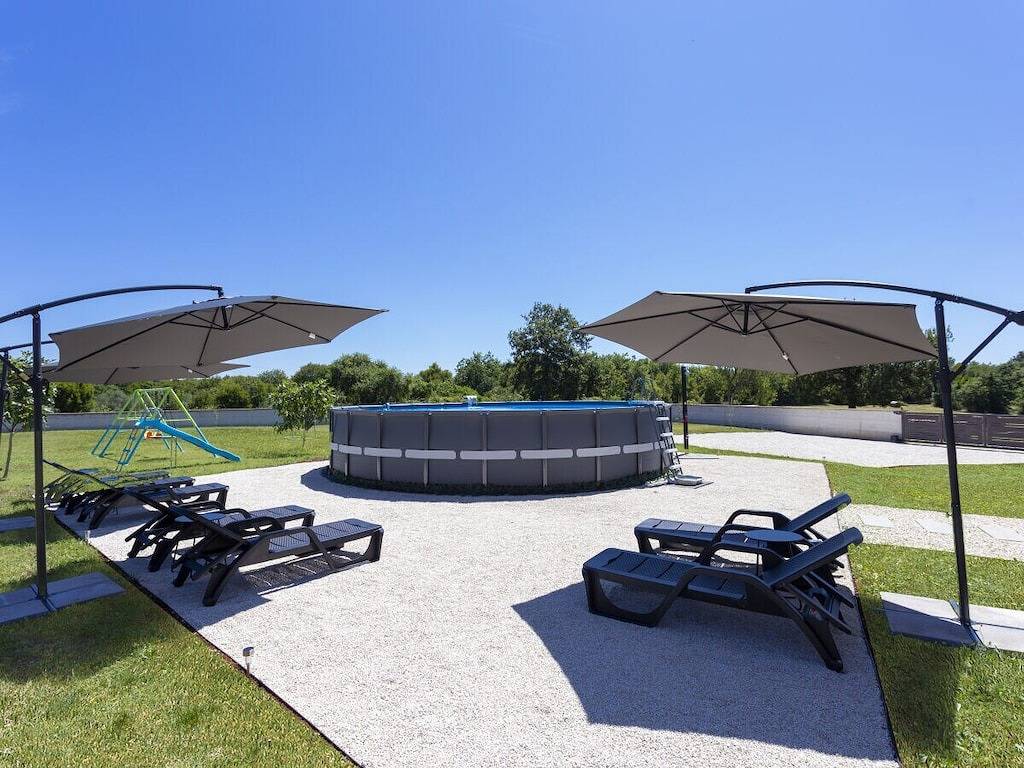 Luxuriöses Apartment mit Pool in Barban, Südküste Istrien
