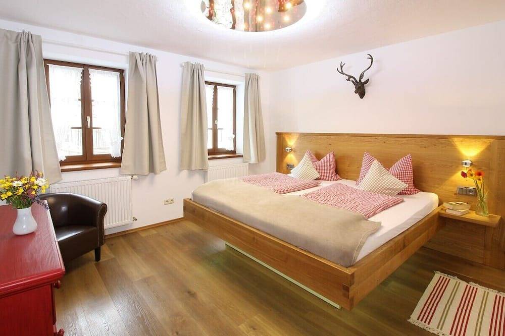 Ganze Wohnung, Ferienwohnung Katharina 4 Sterne mit 55 qm in Gstadt am Chiemsee, Chiemsee