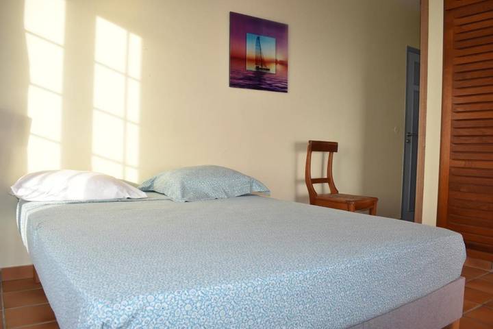 Gîte pour 3 personnes, avec vue et jardin à Gourbeyre - 2