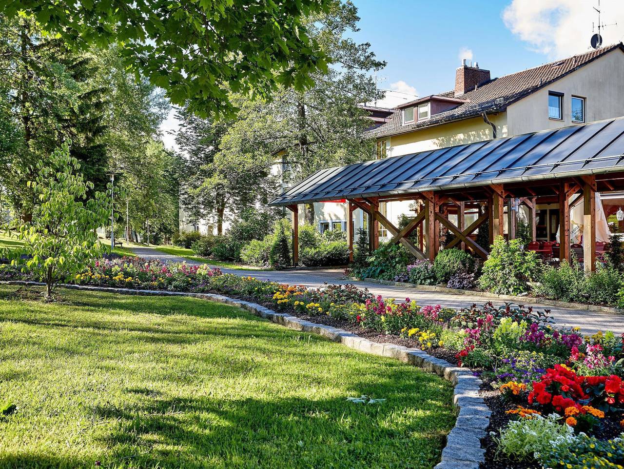 Aura Hotel Saulgrub ggmbh - Einzelzimmer Standard in Saulgrub, Bayerische Alpen
