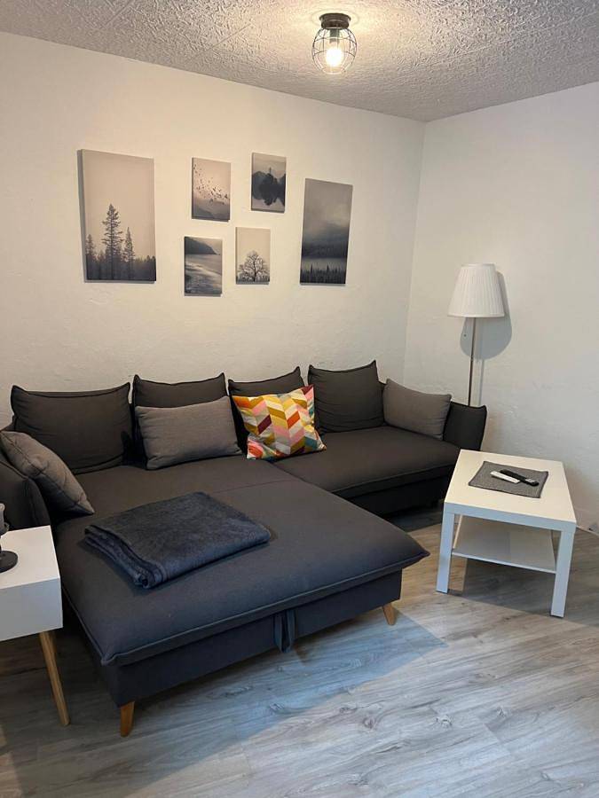Ferienwohnung für 6 Personen, mit Balkon und Terrasse sowie Garten und Ausblick