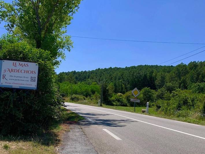 Location de vacances pour 11 personnes, avec piscine ainsi que jardin et vue à Saint-Paul-le-Jeune - 4
