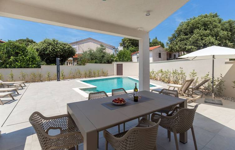 Villa pour 6 personnes, avec terrasse et jardin à Barbariga - 2