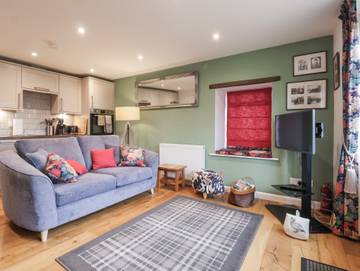 Log Cabin for 2 People in North Yorkshire, Photo 3