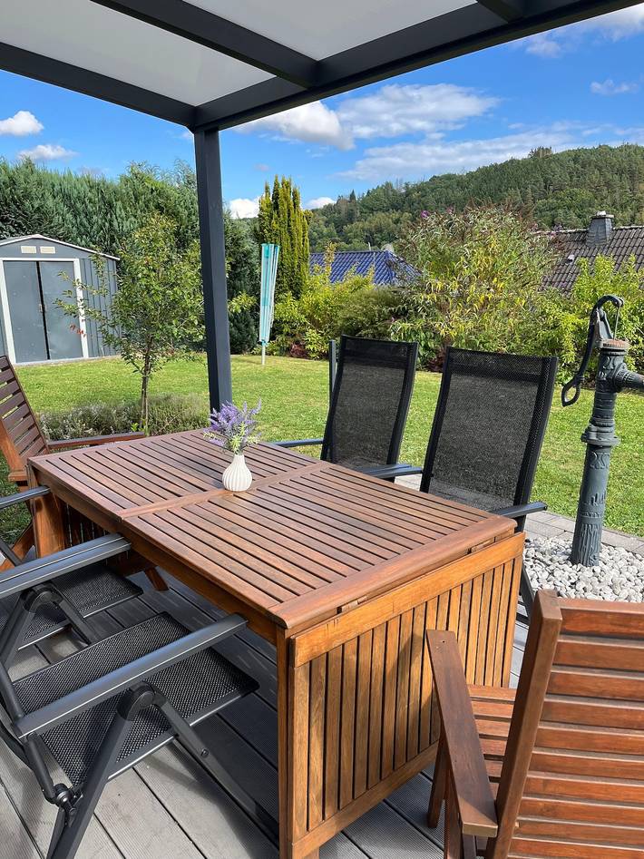 Hel lejlighed, Apartment 'Retreat' with Mountain View, Private Garden and Wi-Fi in Plettenberg, Märkischer Kreis