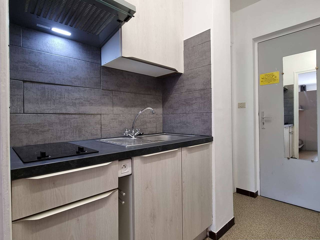 Appartement entier, Studio rénové pour 4 pers. avec wifi, proche pistes et commerces - Superdevoluy in Saint-Étienne-en-Dévoluy, Le Dévoluy