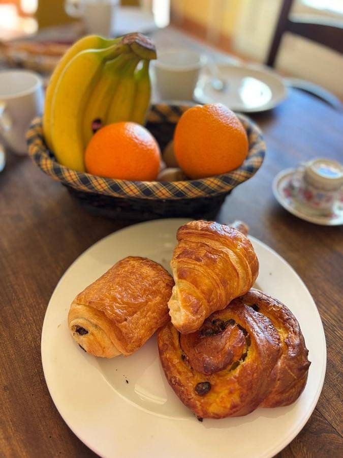 Location de vacances pour 16 personnes, avec piscine ainsi que terrasse et vue à Lafare - 3