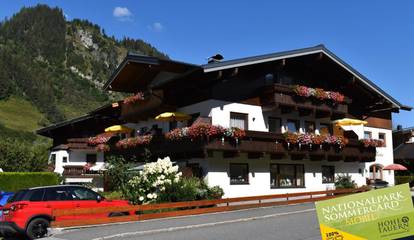 Ferienhaus für 3 Personen, mit Garten und Ausblick sowie Sauna in Rauris