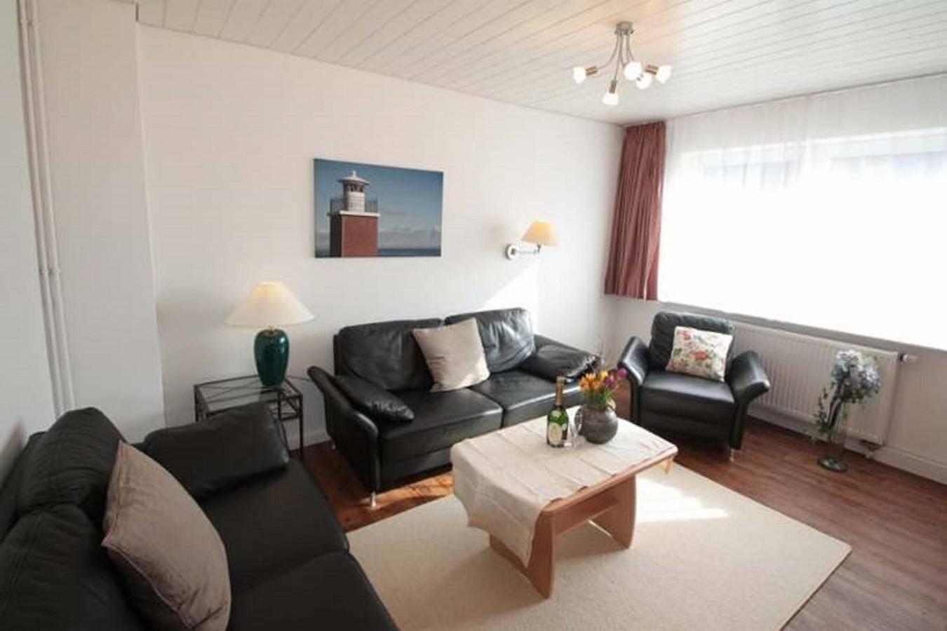 Ganze Wohnung, Ferienhaus am Leuchtturm: Strandnah mit Garten, Wlan & Parkplatz in Wyk auf Föhr (Stadt), Wyk auf Föhr