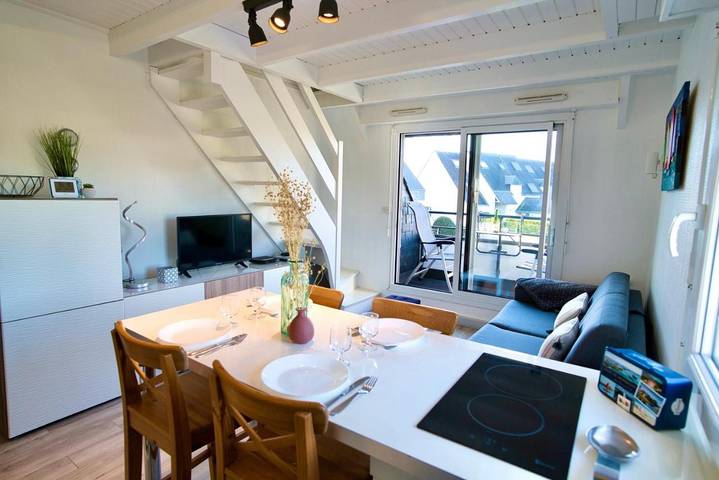 Gîte pour 6 personnes, avec terrasse et vue dans Plage Saint-Colomban - 2