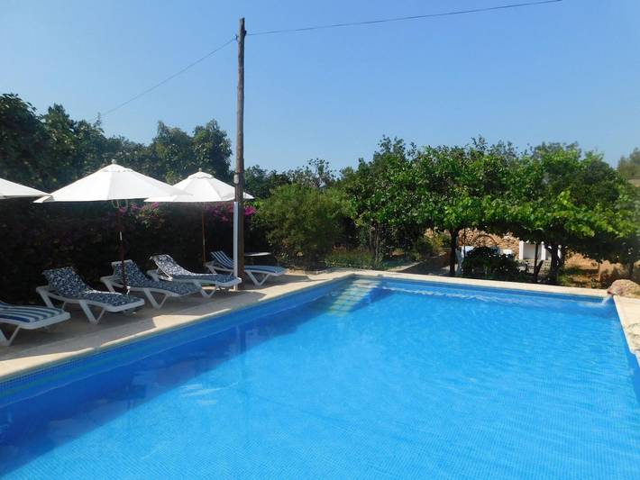 Chalet para 8 personas, con jardín y piscina - 1