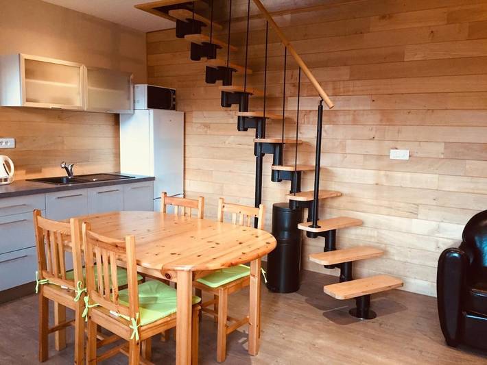 Location de vacances pour 4 personnes, avec terrasse et jardin à Plougonven