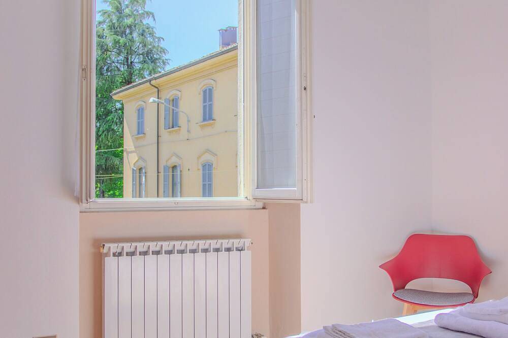 Entire apartment, La ringhiera fiorita - 102 by Houset in Monza, Brianza