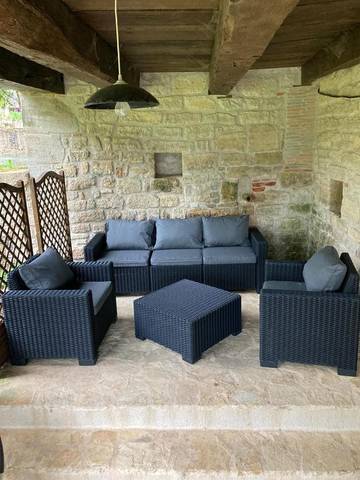 Gîte pour 6 personnes, avec vue ainsi que jardin et terrasse à Nailhac