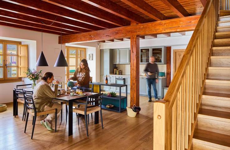 Casa rural para 9 personas, con vistas y jardín, Se admiten mascotas en Cuadrilla de la Llanada Alavesa