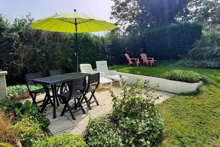 Maison de vacances pour 2 personnes, avec jardin et piscine, animaux acceptés