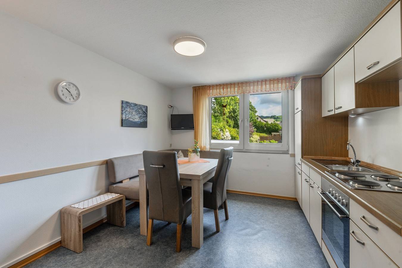 Apartamento entero, Apartamento 'Hacke, 55qm' con balcón y Wi-Fi in Bödefeld, Schmallenberg