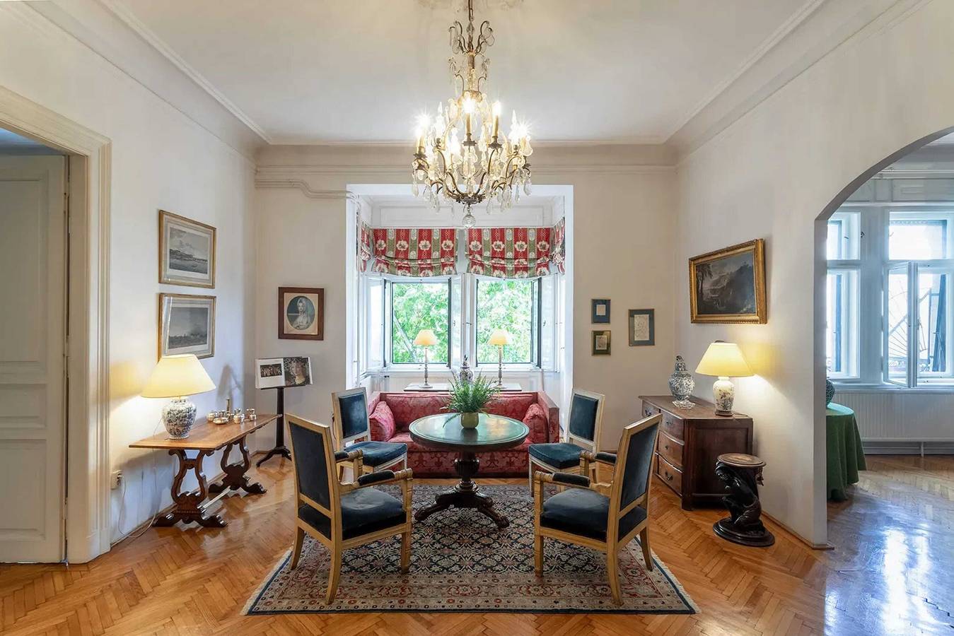 Ganze Wohnung, Geräumiges Apartment im Zentrum von Budapest mit Kamin in Budapest, Mittelungarn
