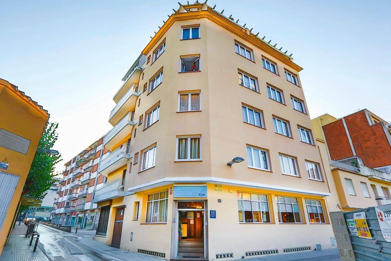 Hostal Santa Ana in Central Lloret de Mar, Lloret de Mar