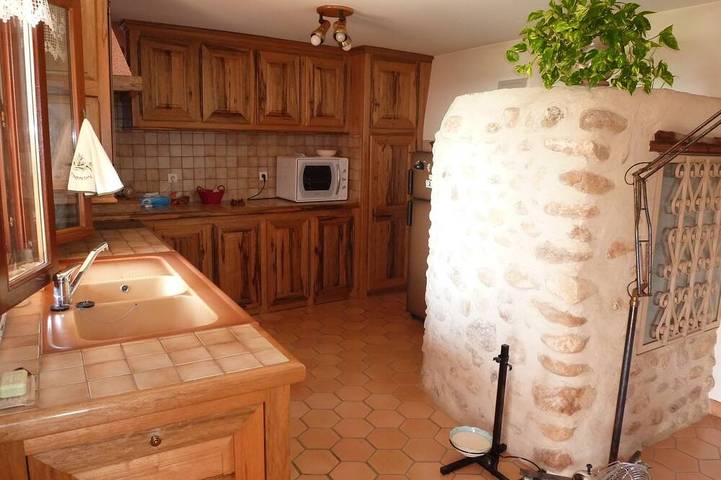 Gîte pour 6 personnes, avec jardin à Montagnac-Montpezat - 2