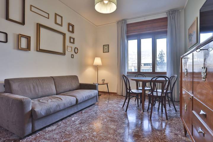 Appartamento intero, GuestHost - Casa Vita Roomy Apartment in Salerno, Costa tirrenica Campania