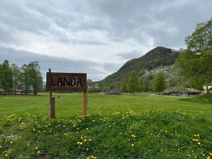 Camping für 6 Personen, mit Garten und Ausblick - 1