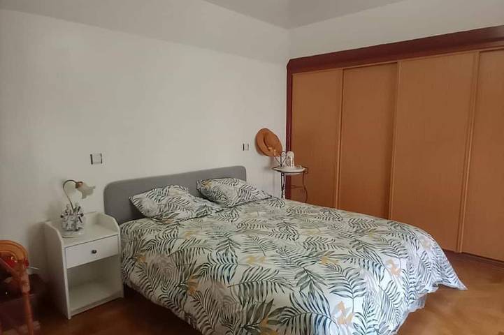 Gîte pour 12 personnes, avec jardin à Saint-Gaultier - 2