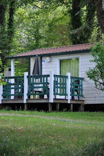 Gîte pour 4 personnes, avec jardin et bassin pour enfant à Payzac (Dordogne)